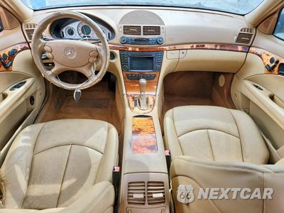 Zdjęcie 8 z 12 samochodu: 2009 MERCEDES-BENZ E 350 VIN:WDBUF56X89B421708 - miniatura