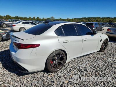 Trzecie zdjęcie samochodu z tyłu: 2019 ALFA ROMEO GIULIA QUADRIFOGLIO VIN:ZARFAMEV1K7616129 - miniatura