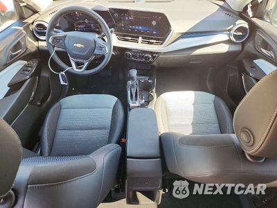 Zdjęcie 8 z 13 samochodu: 2025 CHEVROLET TRAX 1LT VIN:KL77LHEP7SC254796 - miniatura