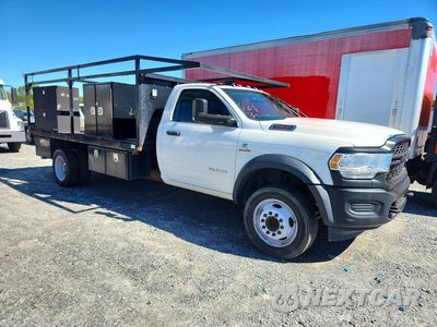 Czwarte zdjęcie samochodu z boku: 2020 RAM 5500 VIN:3C7WRMCL3LG105342 - miniatura