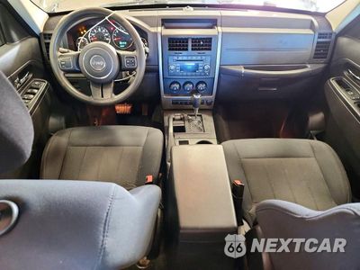 Zdjęcie 8 z 13 samochodu: 2012 JEEP LIBERTY SPORT VIN:1C4PJMAK2CW209261 - miniatura