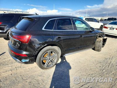 Trzecie zdjęcie samochodu z tyłu: 2021 AUDI Q5 E PREMIUM PLUS VIN:WA1E2AFYXM2045499 - miniatura
