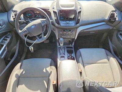 Zdjęcie 8 z 13 samochodu: 2019 FORD ESCAPE SE VIN:1FMCU9GD5KUC01611 - miniatura