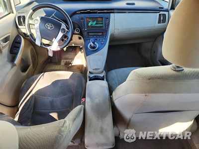 Zdjęcie 8 z 12 samochodu: 2010 TOYOTA PRIUS III VIN:JTDKN3DUXA1129223 - miniatura