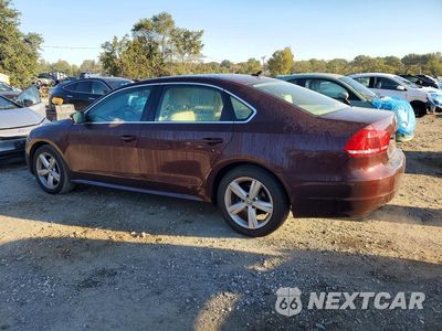 Drugie zdjęcie samochodu z przodu: 2013 VOLKSWAGEN PASSAT SE VIN:1VWBP7A36DC104645 - miniatura