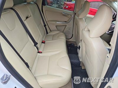 Zdjęcie 11 z 13 samochodu: 2015 VOLVO XC60 3.2 PREMIER VIN:YV4952RBXF2602309 - miniatura