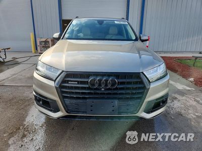 Piąte zdjęcie samochodu w środku: 2017 AUDI Q7 PREMIUM PLUS VIN:WA1LAAF7XHD031484 - miniatura