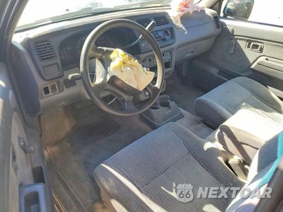 Zdjęcie 8 z 12 samochodu: 2000 NISSAN FRONTIER XE VIN:1N6DD26S3YC300634 - miniatura