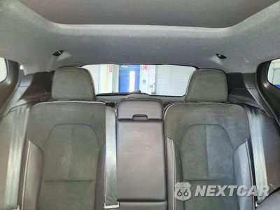 Zdjęcie 10 z 13 samochodu: 2021 VOLVO XC40 T5 R-DESIGN VIN:YV4162UM3M2461289 - miniatura