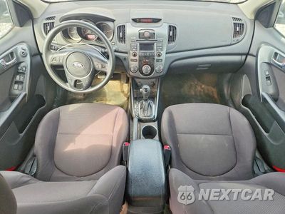 Zdjęcie 8 z 12 samochodu: 2013 KIA FORTE5 EX VIN:KNAFU5A22D5686513 - miniatura