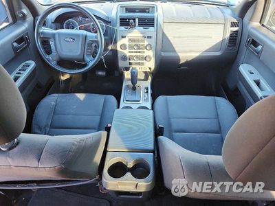 Zdjęcie 8 z 12 samochodu: 2012 FORD ESCAPE XLT VIN:1FMCU9DGXCKA27319 - miniatura