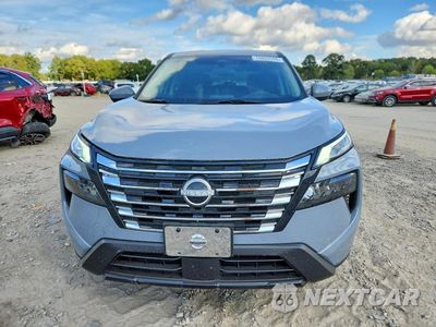 Piąte zdjęcie samochodu w środku: 2026 NISSAN ROGUE SV VIN:5N1BT3BAXTC699028 - miniatura