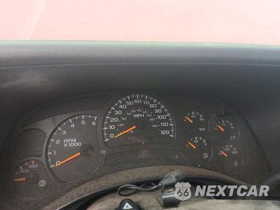 Zdjęcie 9 z 13 samochodu: 2004 CHEVROLET SILVERADO K2500 HEAVY DUTY VIN:1GCHK23U44F233387 - miniatura