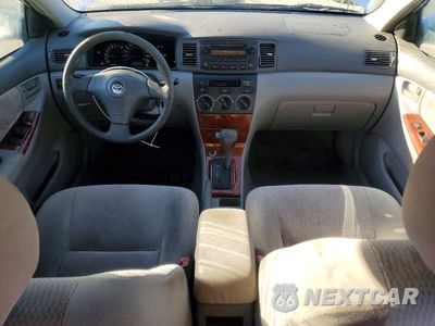 Zdjęcie 8 z 12 samochodu: 2005 TOYOTA COROLLA LE VIN:1NXBR32E55Z406327 - miniatura
