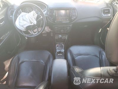Zdjęcie 8 z 13 samochodu: 2019 JEEP COMPASS LIMITED VIN:3C4NJCCB3KT664414 - miniatura