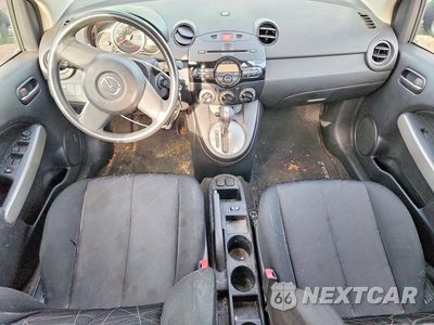 Zdjęcie 8 z 12 samochodu: 2013 MAZDA MAZDA2 VIN:JM1DE1KY4D0162814 - miniatura