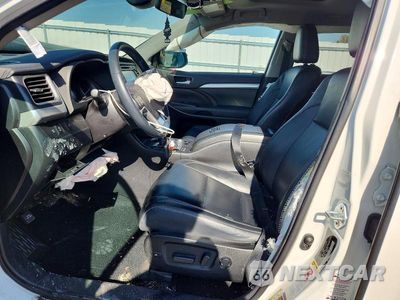 Zdjęcie 7 z 13 samochodu: 2017 TOYOTA HIGHLANDER XLE VIN:5TDJZRFH5HS434001 - miniatura