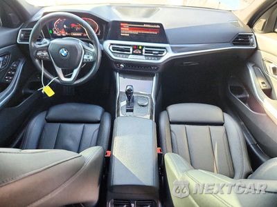 Zdjęcie 8 z 12 samochodu: 2020 BMW 330I VIN:3MW5R1J07L8B24631 - miniatura