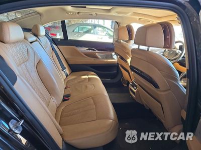 Zdjęcie 10 z 12 samochodu: 2016 BMW 750 XI VIN:WBA7F2C51GG418081 - miniatura