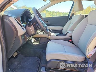 Zdjęcie 7 z 13 samochodu: 2021 HONDA HR-V LX VIN:3CZRU6H33MM714179 - miniatura