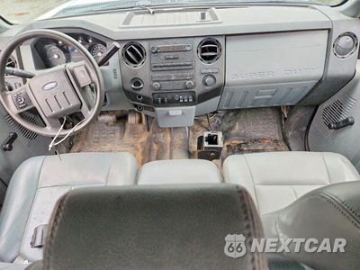 Zdjęcie 8 z 12 samochodu: 2012 FORD F550 SUPER DUTY VIN:1FD0W5GTXCEC49680 - miniatura