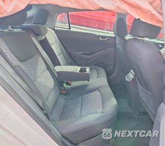 Zdjęcie 10 z 12 samochodu: 2019 HYUNDAI IONIQ SEL VIN:KMHC75LC4KU117034 - miniatura