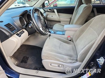 Zdjęcie 7 z 13 samochodu: 2013 TOYOTA HIGHLANDER PLUS VIN:5TDBK3EHXDS222549 - miniatura