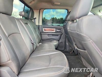 Zdjęcie 10 z 12 samochodu: 2012 DODGE RAM 3500 LARAMIE VIN:3C63DRJL2CG343219 - miniatura