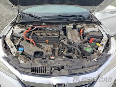 Zdjęcie 11 z 12 samochodu: 2017 HONDA ACCORD TOURING HYBRID VIN:JHMCR6F7XHC000896 - miniatura