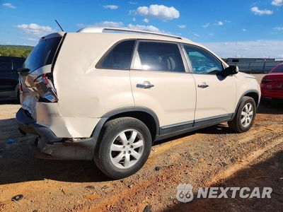 Trzecie zdjęcie samochodu z tyłu: 2011 KIA SORENTO VIN:5XYKT3A13BG125614 - miniatura