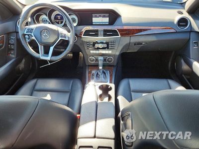 Zdjęcie 8 z 12 samochodu: 2013 MERCEDES-BENZ C 300 4MATIC VIN:WDDGF8AB7DG077866 - miniatura