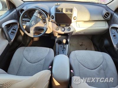 Zdjęcie 8 z 13 samochodu: 2007 TOYOTA RAV4 LIMITED VIN:JTMBD31V376048656 - miniatura