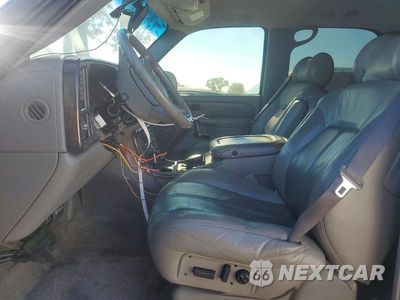 Zdjęcie 7 z 13 samochodu: 2001 GMC DENALI VIN:1GKEK63U71J316187 - miniatura