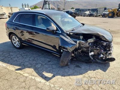 Czwarte zdjęcie samochodu z boku: 2023 AUDI Q3 PREMIUM 40 VIN:WA1AUCF31P1135630 - miniatura