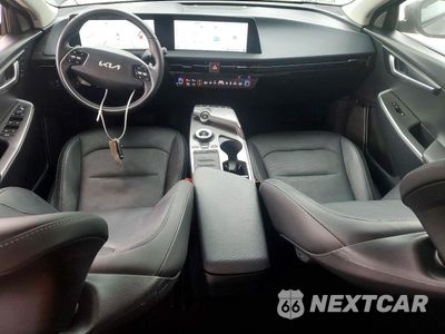 Zdjęcie 8 z 13 samochodu: 2024 KIA EV6 WIND VIN:KNDC34LA2R5188388 - miniatura