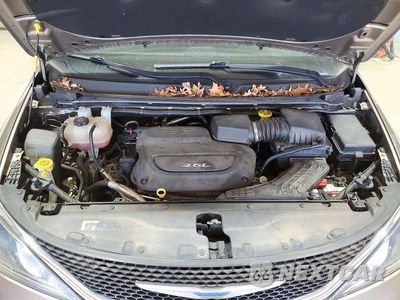 Zdjęcie 12 z 13 samochodu: 2018 CHRYSLER PACIFICA TOURING PLUS VIN:2C4RC1FG2JR261906 - miniatura