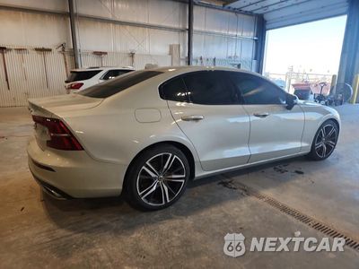 Trzecie zdjęcie samochodu z tyłu: 2019 VOLVO S60 T6 R-DESIGN VIN:7JRA22TM7KG014000 - miniatura
