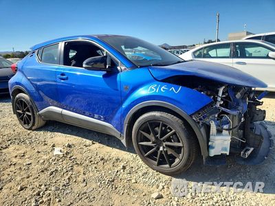 Czwarte zdjęcie samochodu z boku: 2018 TOYOTA C-HR XLE VIN:NMTKHMBX3JR029816 - miniatura