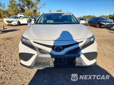 Piąte zdjęcie samochodu w środku: 2024 TOYOTA CAMRY SE VIN:4T1G11AK1RU204003 - miniatura