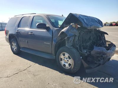 Czwarte zdjęcie samochodu z boku: 2010 CHEVROLET TAHOE C1500 LS VIN:1GNUCAE07AR112595 - miniatura