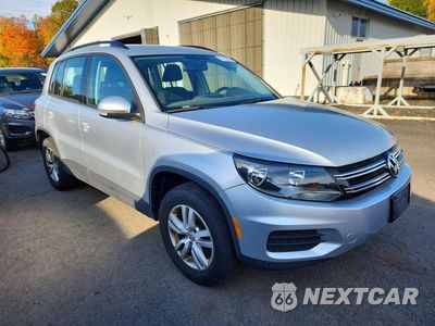 Czwarte zdjęcie samochodu z boku: 2017 VOLKSWAGEN TIGUAN S VIN:WVGBV7AX0HW507175 - miniatura