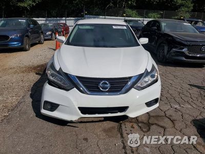 Piąte zdjęcie samochodu w środku: 2018 NISSAN ALTIMA 2.5 SV VIN:1N4AL3AP3JC212776 - miniatura