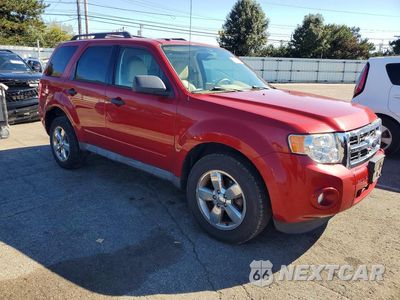 Czwarte zdjęcie samochodu z boku: 2011 FORD ESCAPE XLT VIN:1FMCU0DG6BKA21026 - miniatura
