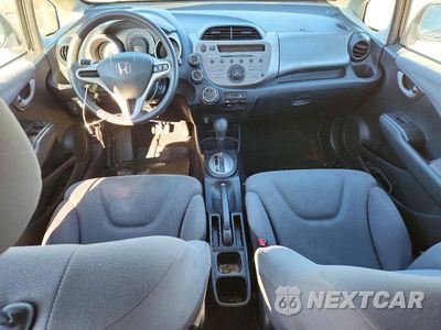 Zdjęcie 8 z 12 samochodu: 2013 HONDA FIT VIN:JHMGE8H31DC074415 - miniatura