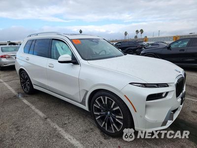 Czwarte zdjęcie samochodu z boku: 2026 BMW X7 XDRIVE40I VIN:5UX23EM01T9110884 - miniatura