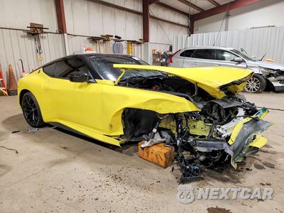 Czwarte zdjęcie samochodu z boku: 2023 NISSAN Z PERFORMANCE VIN:JN1BZ4BHXPM311420 - miniatura