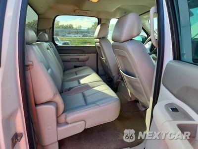 Zdjęcie 10 z 12 samochodu: 2012 CHEVROLET SILVERADO K1500 LT VIN:3GCPKSE75CG297082 - miniatura