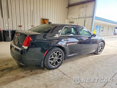 Trzecie zdjęcie samochodu z tyłu: 2016 CHRYSLER 300C VIN:2C3CCAKG9GH244258 - miniatura