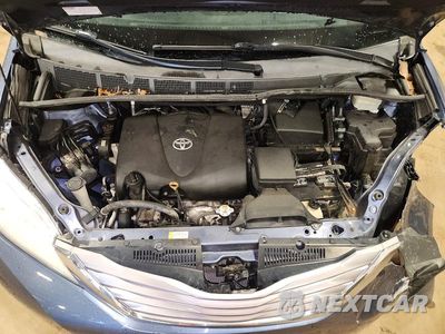 Zdjęcie 12 z 13 samochodu: 2017 TOYOTA SIENNA XLE 8-PASSENGER VIN:5TDYZ3DC0HS827407 - miniatura