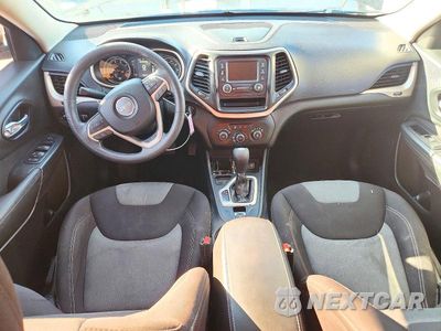 Zdjęcie 8 z 14 samochodu: 2015 JEEP CHEROKEE SPORT VIN:1C4PJLAB8FW660628 - miniatura